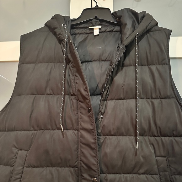 Zella WOMENS Black Longline Hooded Puffer Vest - Picture 2 of 13